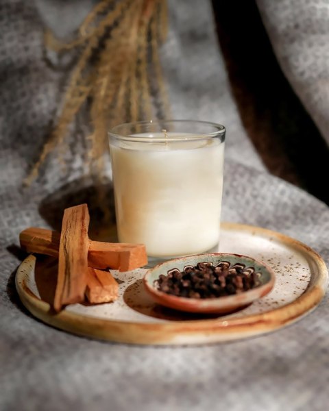 Świeca sojowa 170g - Lemongrass & Ginger - VERA YOUNG Świeca sojowa 170g - Lemongrass & Ginger - VERA YOUNG