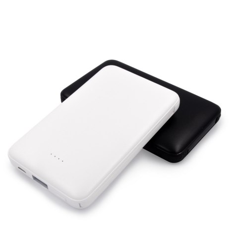 Power bank 5000 mAh ze zintegrowanymi kablami, adapter w komplecie | Presley Power bank 5000 mAh ze zintegrowanymi kablami, adapter w komplecie | Presley
