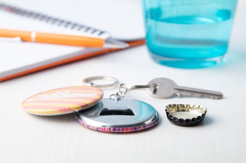 KeyBadge Bottle pin brelok KeyBadge Bottle pin brelok