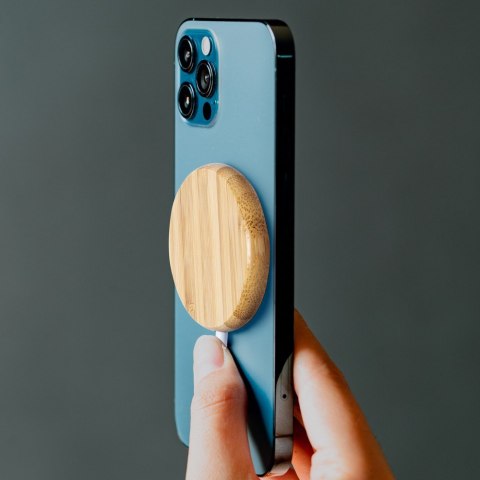 Magnetyczna bambusowa ładowarka bezprzewodowa 10W Magnetyczna bambusowa ładowarka bezprzewodowa 10W