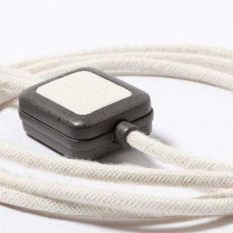 Kabel do ładowania z łusek kawowych i bawełny z recyklingu Kabel do ładowania z łusek kawowych i bawełny z recyklingu